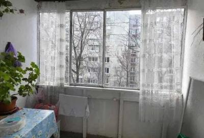 Apartament cu 3 camere decomandat în Crângași - 4