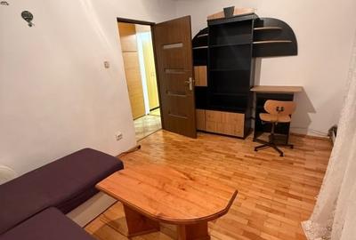Apartament cu 2 camere semidecomandat, mobilat în Cetate - 10