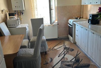 Apartament cu 3 camere decomandat, mobilat în Central - 1