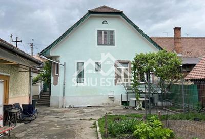 De vânzare: Proprietate cu 2 unități locative ,Zona Lupeni, Sibiu - 1