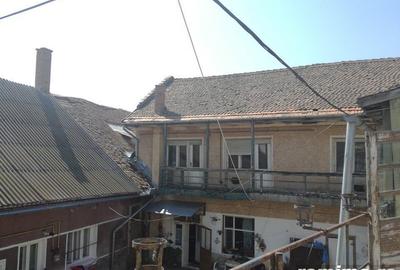 Apartament cu 3 camere în Târgu Secuiesc - 1