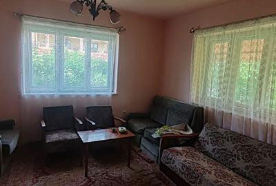 Casă cu 3 camere cu Teren 700 Mp în Românași - 2