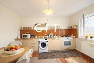 Casă cu 3 camere cu Teren 175 Mp în Unirea - 1