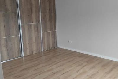 Spațiu comercial, de 450 mp, în Central - 12