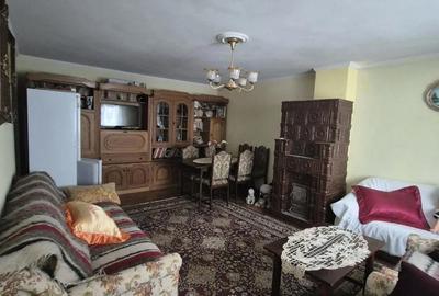 Casă în Laloșu - 3