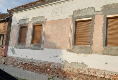 Casă cu 3 camere în Central - 8