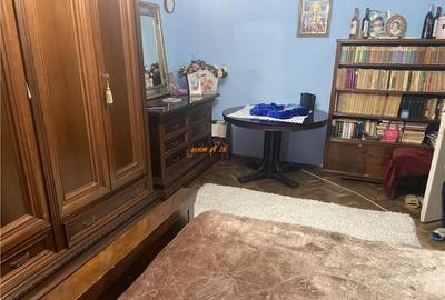Apartament 3 camere ,zona Politia Judeteana Focsani , et 1/3 - 1