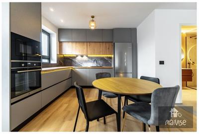 Apartament cu 2 camere decomandat, mobilat în Tractorul - 8