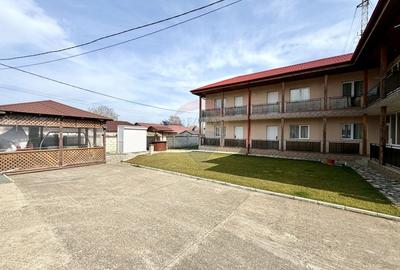 Hotel/Pensiune, de 271.91000366211 mp, în Central - 2