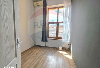 Spațiu comercial, de 179 mp, în Central - 5