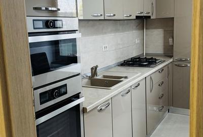 Apartament cu 3 camere decomandat în Bucium - 2