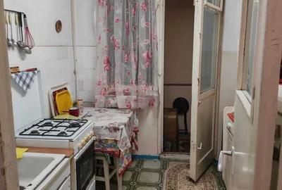 Apartament cu 3 camere semidecomandat în Micro 16 - 7