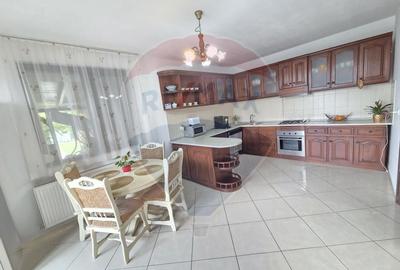 Casă de vis cu 4 dormitoare intr-o zona linistita din Salonta - 2