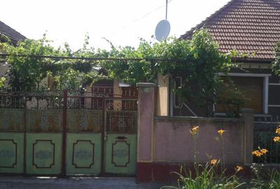 Proprietar-vand urgent casa cu curte ,gradina , imediat ocupabila si locuibila - 8