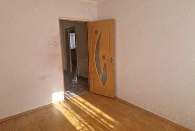 Apartament cu 3 camere decomandat în Mărăței - 3