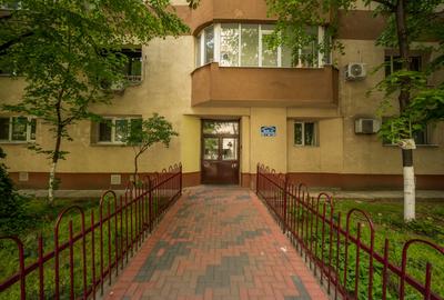 Apartament cu 2 camere decomandat, mobilat în P-ța Muncii - 14