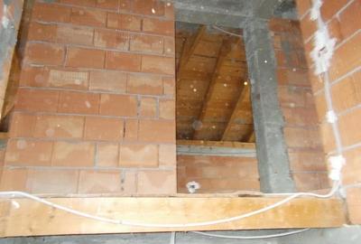 Casă cu 2 camere cu Teren 720 Mp în Sânandrei - 1