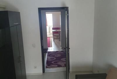 Apartament cu 3 camere decomandat în Central - 2