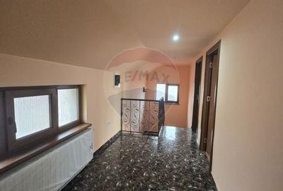 Casă individuală cu 4 camere cu Teren 400 Mp în Lascăr Catargiu - 6