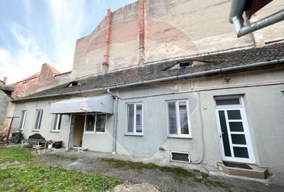 Vanzare apartament centrul istoric  str. Dr. Ioan Lupas - 11