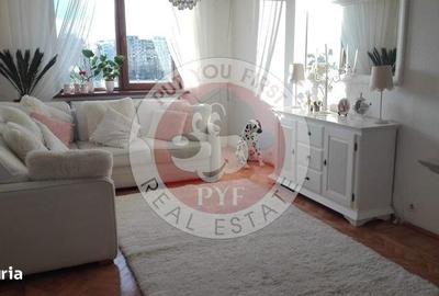 Apartament cu 4 camere semidecomandat în Vitan