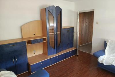 Apartament cu 3 camere semidecomandat în Nord - 9