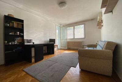 Titan, Parc, Metrou, Bloc cu 4 etaje, zonă liniștită - 1