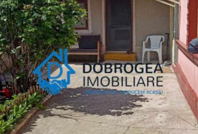 MAHMUDIA-CASA BATRANEASCA 4 CAMERE,TEREN 990 MP. - 3