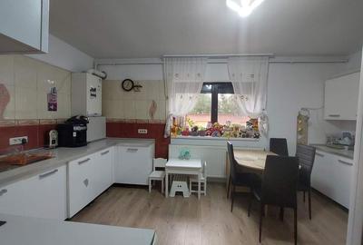 Vila P+1+Pod Lacul Tei - 5