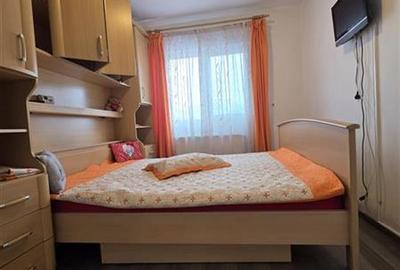 Apartament cu 2 camere decomandat, mobilat în 13 Decembrie - 2