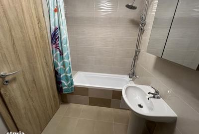 Apartament cu 3 camere semidecomandat în Central - 3