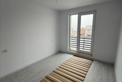 Duplex cu 4 camere cu Canalizare în Popas Păcurari - 2