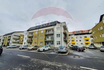 Apartament cu 2 camere semidecomandat, mobilat în Tractorul - 11