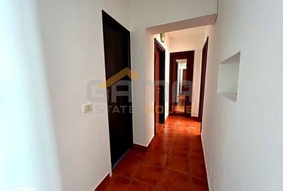 Apartament cu 3 camere decomandat în Polivalentă - 2