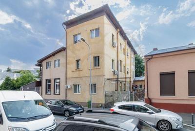 3 camere in vila interbelica Risc 2