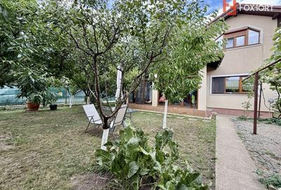 Casă individuală cu 5 camere cu Canalizare în Ghiroda