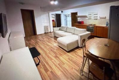Apartament cu 3 camere semidecomandat, mobilat în P-ța Unirii - 12