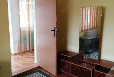 Casă cu 5 camere cu Teren 2500 Mp în Plopeni - 3
