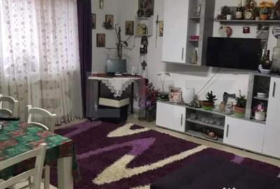 Apartament cu 3 camere decomandat în Micro 16 - 9