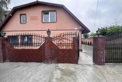 Casa individuala + sala evenimente + teren 1479 mp Fagaras - 1