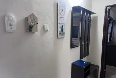 Apartament cu 3 camere semidecomandat în Minerul - 3