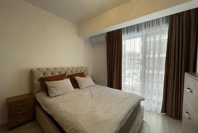 Apartament cu 3 camere decomandat în Est