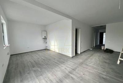 Duplex pe parter cu 4 camere | Mosnita Noua - 1