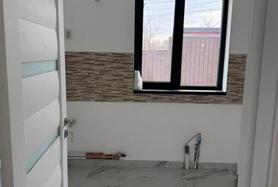 Casă cu 3 camere cu Teren 300 Mp în Est - 5