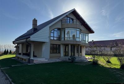 Vila deosebita de inchiriat, 200 mp, in Moara Nica, central - 1