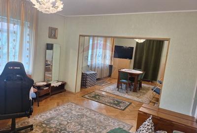 Apartament cu 3 camere de inchiriat in zona Centrul Istoric
