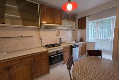 Apartament 4 camere decomandat, 78 mp utili + balcon 12 mp, etaj 1 Deva, B-dul Decebal - 11