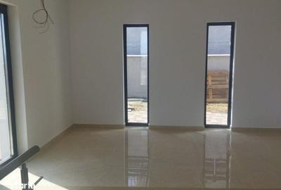 Casă cu 4 camere în Valea Adâncă - 3