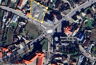 Casă individuală cu 5 camere cu Canalizare în Central - 1