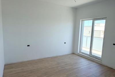 Apartament cu 3 camere semidecomandat în Torontalului - 10